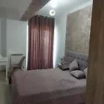 Solid Resindence Butoaie Apartman *