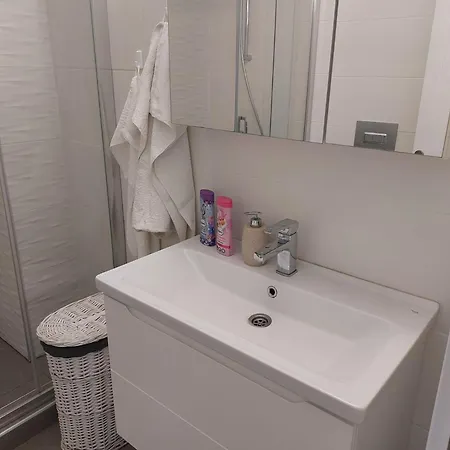 Solid Resindence Butoaie Apartman