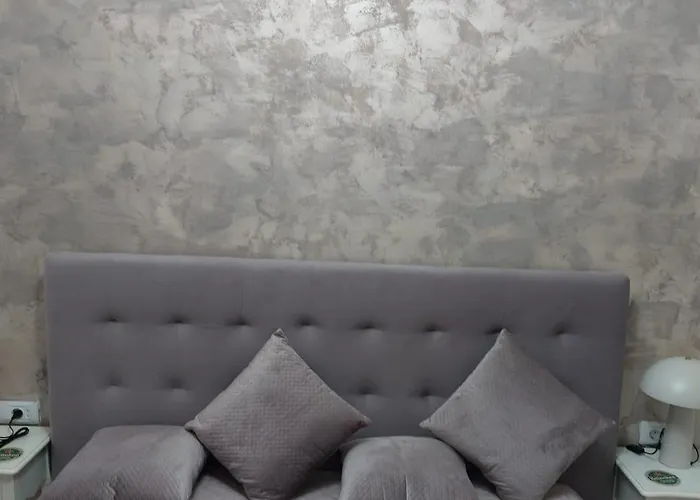 Solid Resindence Butoaie Apartmán *